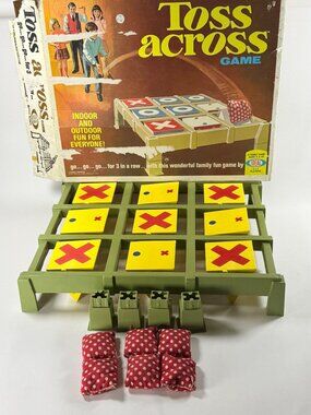 Vintage 1970's Ideal Toss Across Tic Tac Toe Game w/6 Bean bags Indoor/Outdoor